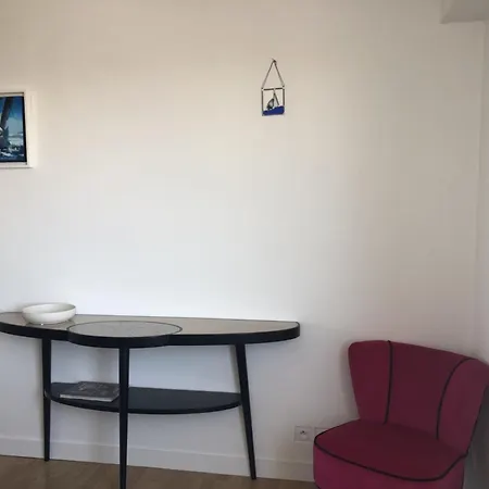 Le Soleil Face Apartment *