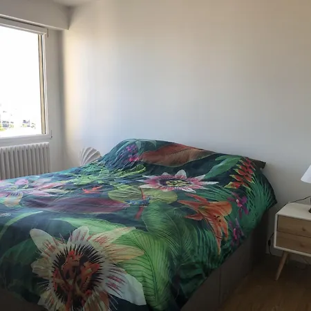 Le Soleil Face Apartment