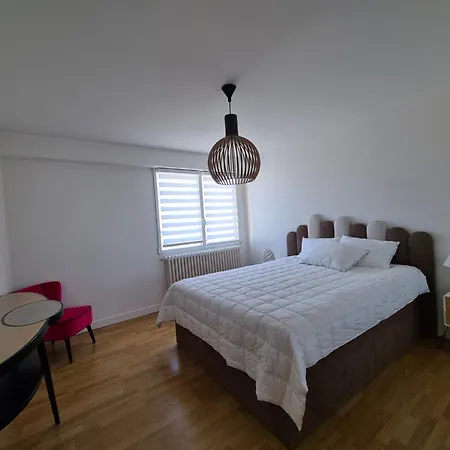 Le Soleil Face Apartment